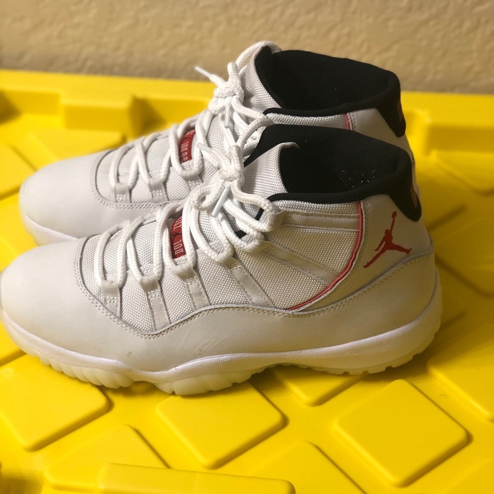 air jordan 11 platinum tint sz 11